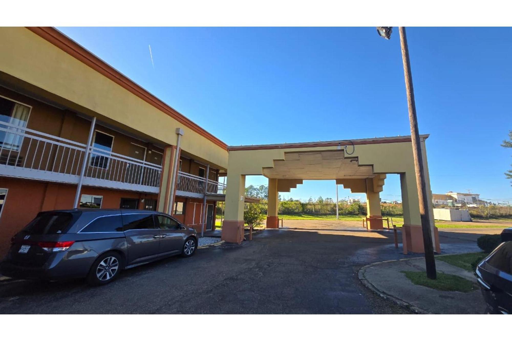 Diamond Inn Motel By Oyo Jackson Hwy 80- I-20 Exterior photo